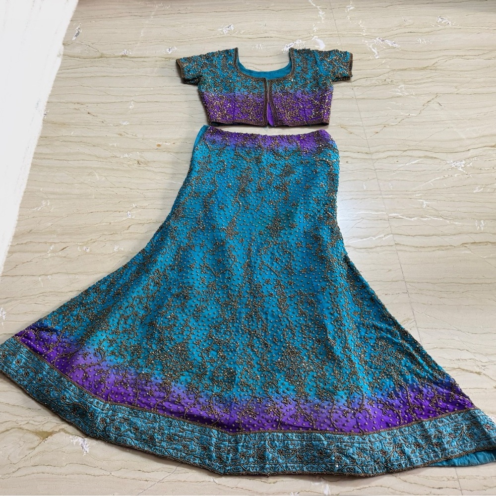❤️ Beautiful Blue and Purple hand-embellished Silk Lehenga Set